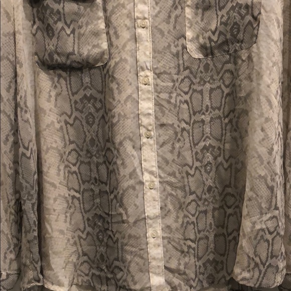 Old Navy Blouse - Picture 3 of 3